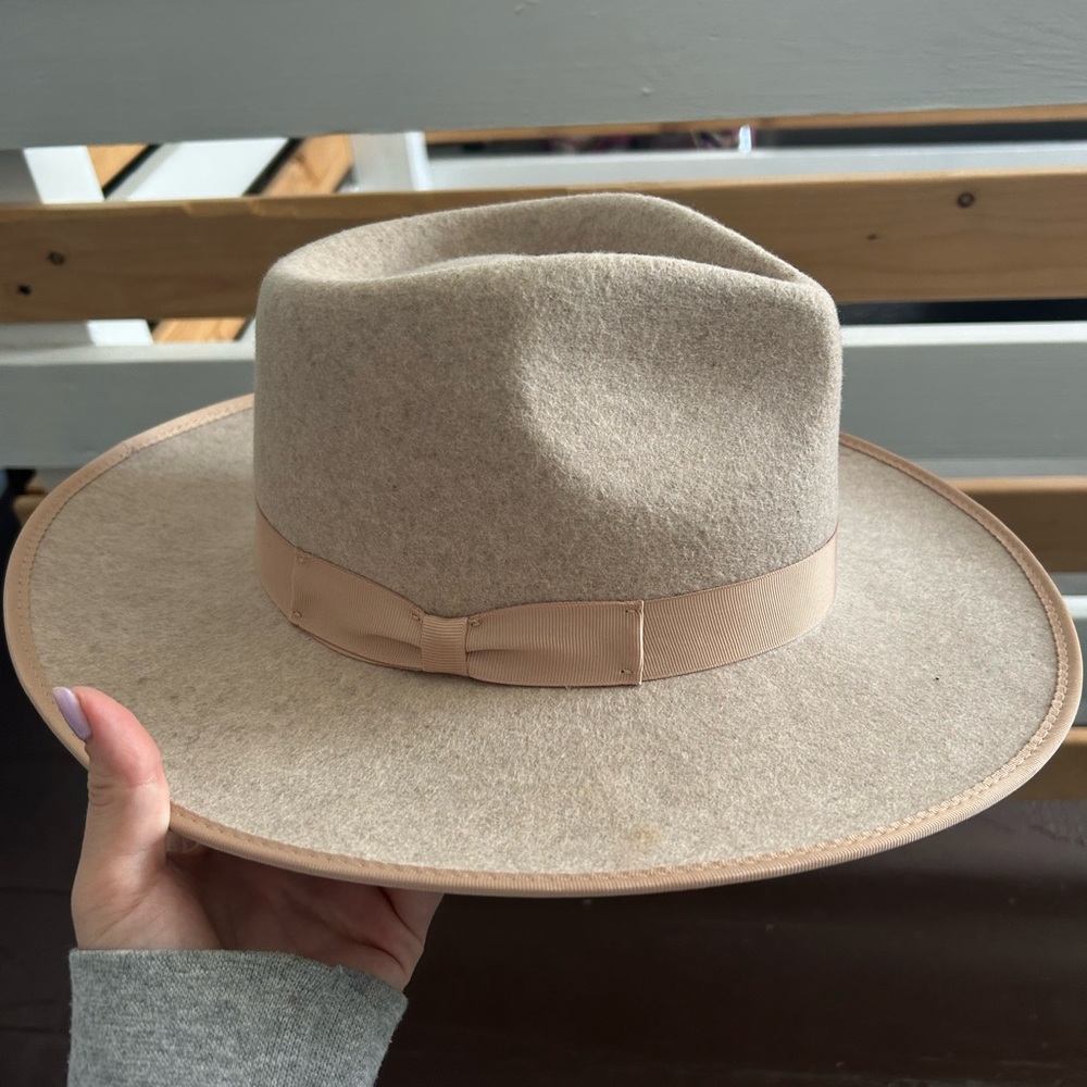 Beige Wide-Brim Western Hat